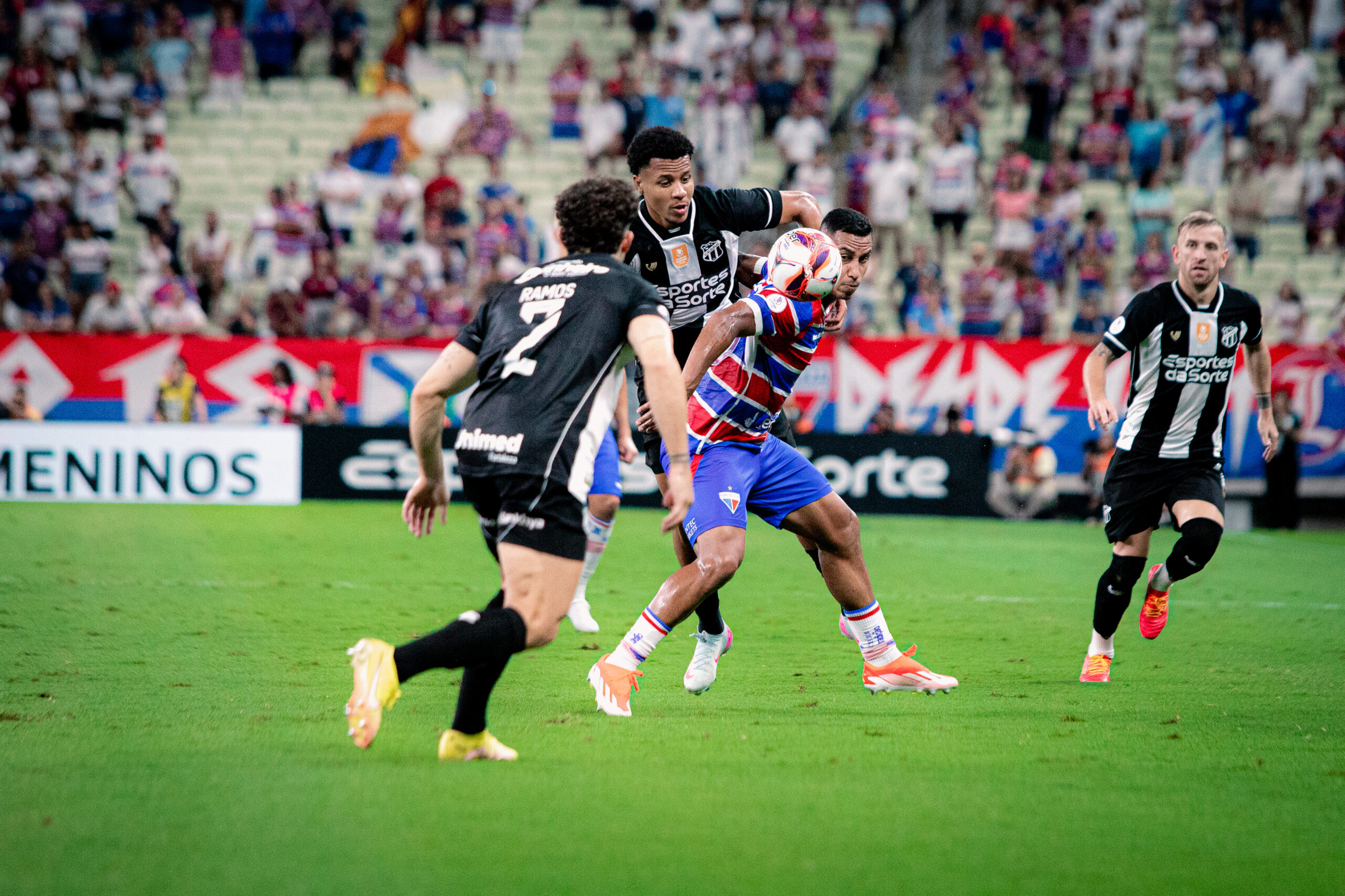 Com ingressos a partir de R$ 30, Fortaleza inicia vendas para final do Cearense