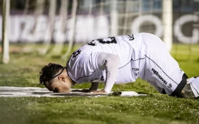 Contra o Horizonte, Vina chegou ao 50° gol pelo Ceará