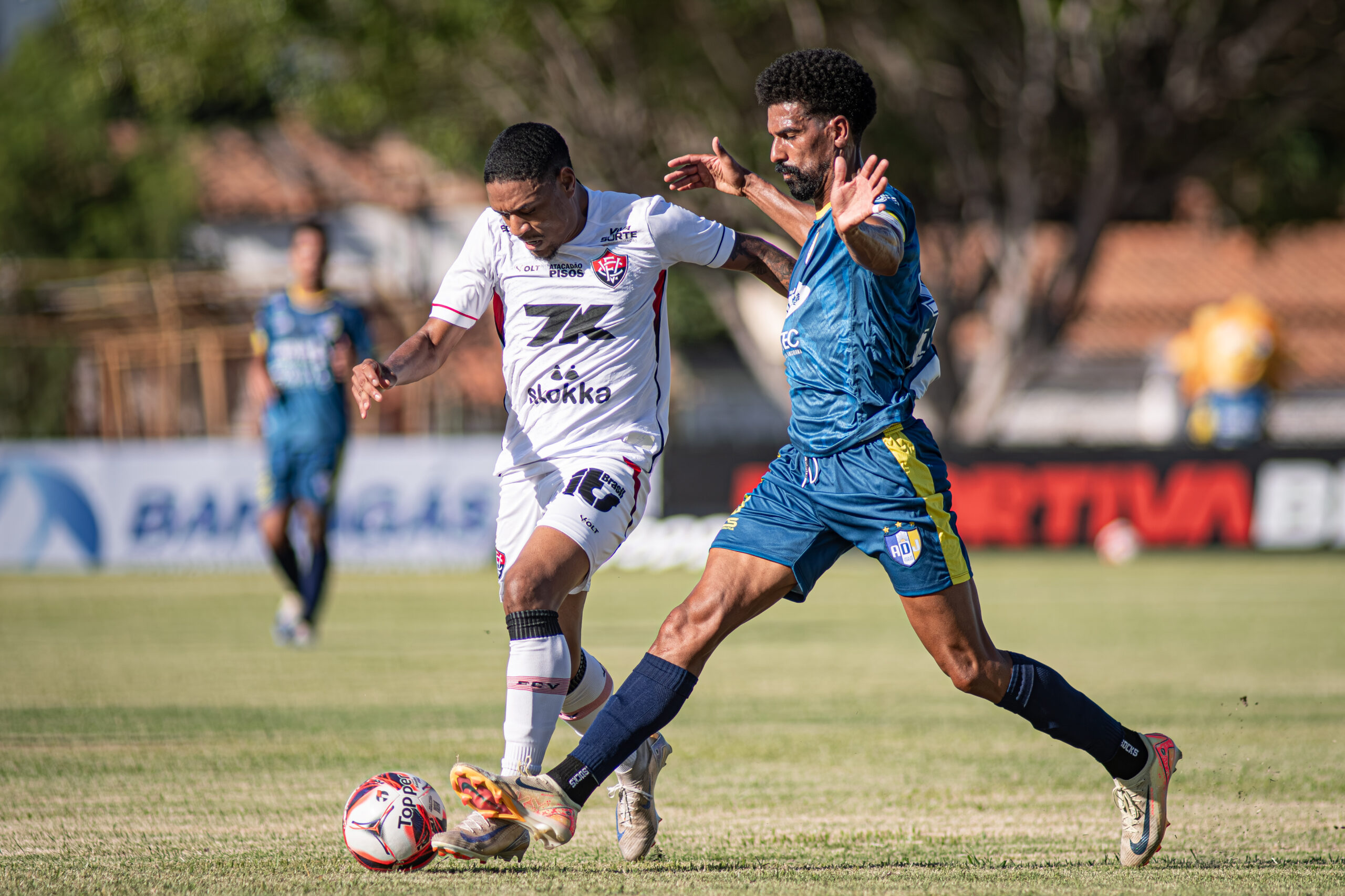 Com time misto, Vitória empata com o Jequié pelo Campeonato Baiano
