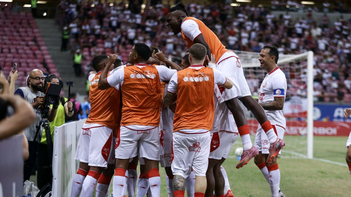 Náutico vive sua maior invencibilidade contra o Santa Cruz nos últimos 73 anos