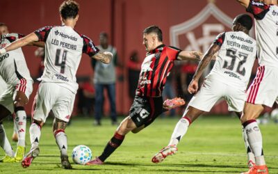 Renato Kayzer perde pênalti e Vitória é derrotado pelo Flamengo no Barradão
