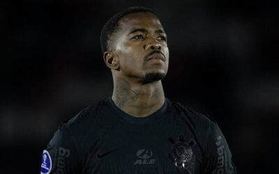 Vitória se aproxima de empréstimo pelo zagueiro Cacá, do Corinthians