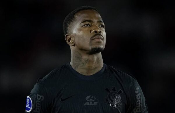 Vitória se aproxima de empréstimo pelo zagueiro Cacá, do Corinthians 1 Cacá se aproxima do Vitória - Foto: Reprodução/Redes Sociais