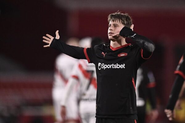 Vitória: Diego Tarzia desembarca em Salvador para assinar com o clube 2 Diego Tarzia se aproxima do Vitória - Foto: Reprodução/Redes Sociais