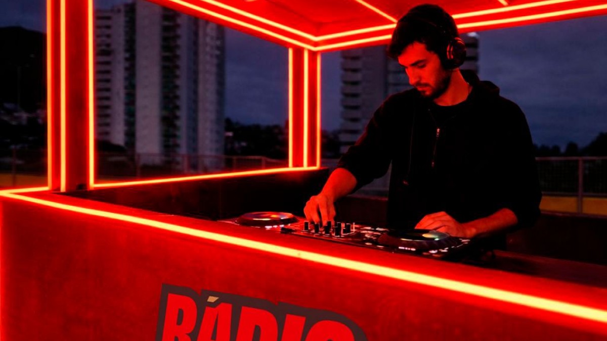 Rádio Ilha Betnacional estreia na Ilha do Retiro e leva emoção da arquibancada à semifinal do Pernambucano 1 Posts