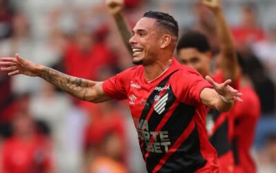 Fortaleza demonstra interesse no atacante Luiz Fernando, do Athletico-PR