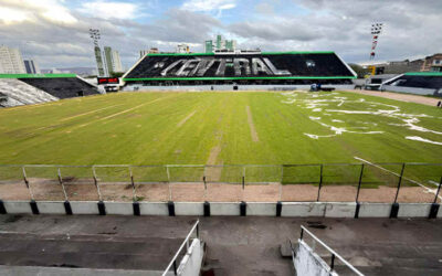 Central troca gramado do Lacerdão após 14 anos e agora mira LED; veja detalhes