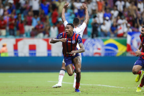 Jean Lucas marca seu terceiro gol contra o Vitória em dois jogos: Foto: Rafael Rodrigues/EC Bahia