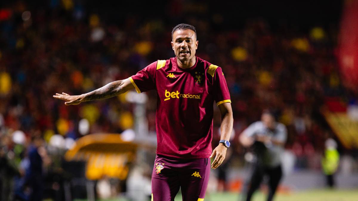 Pressionado, Roger Silva vive pior momento no Sport às vésperas da estreia na Série B contra o Cuiabá