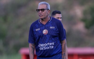 “Péssimos, não decidem nada e ficam debaixo da cama da mãe”, diz técnico do Náutico ao relatar experiências ruins com executivos de futebol