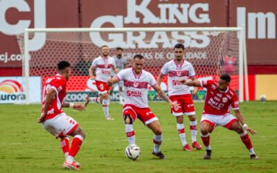Com um a mais, CRB arranca empate com o Vila Nova na estreia da Série B