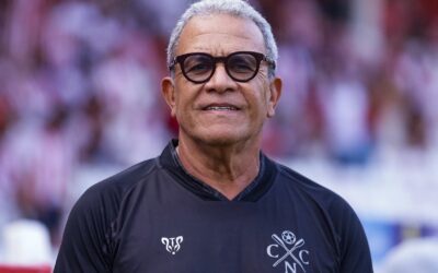 Hélio dos Anjos acredita que Náutico está no caminho certo e explica ausência de Paulo Sérgio: “Ele está no grupo”