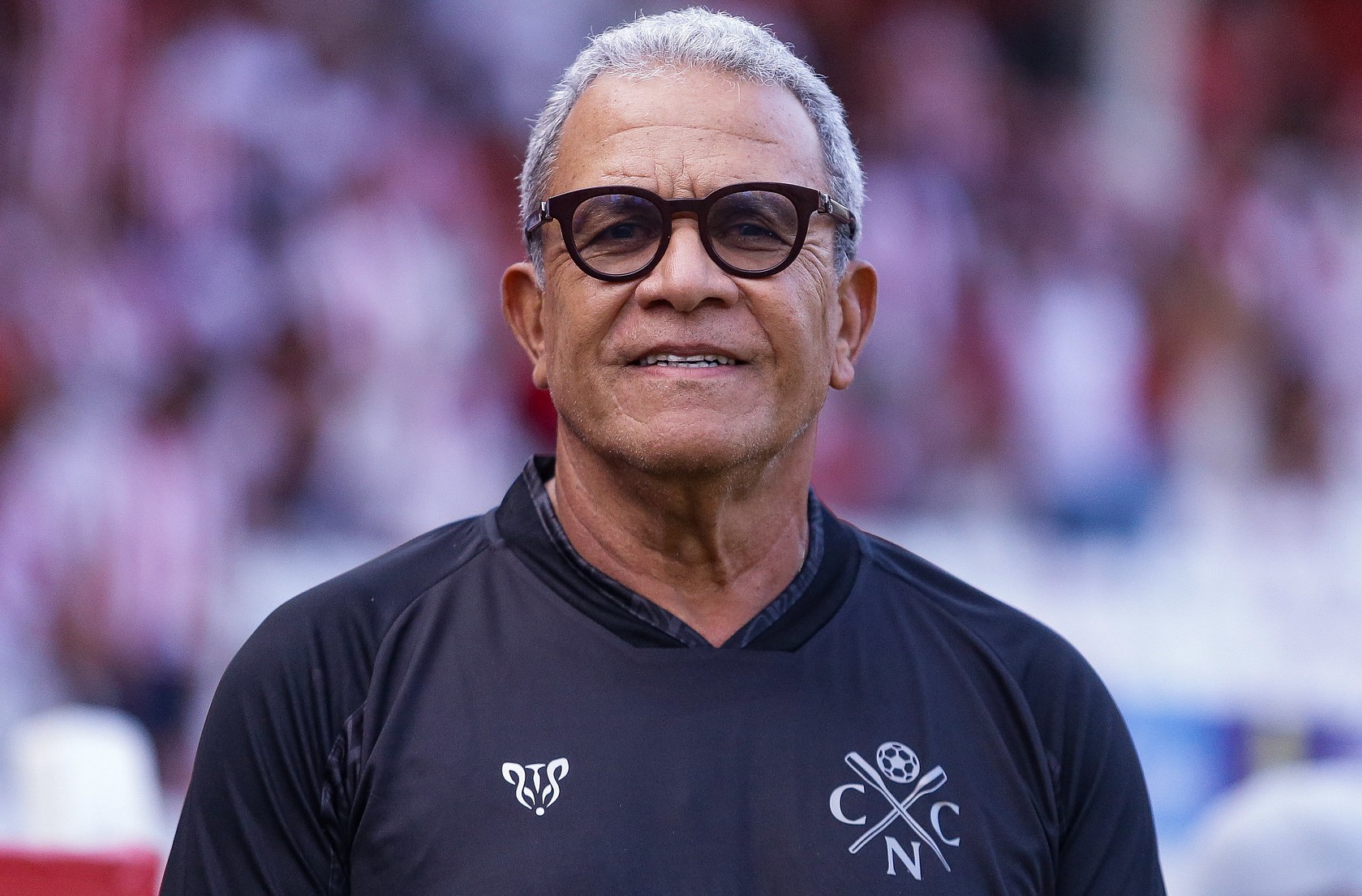 Hélio dos Anjos acredita que Náutico está no caminho certo e explica ausência de Paulo Sérgio: “Ele está no grupo”