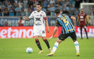 Com atuação apática, Vitória perde do Grêmio fora de casa pela Série A