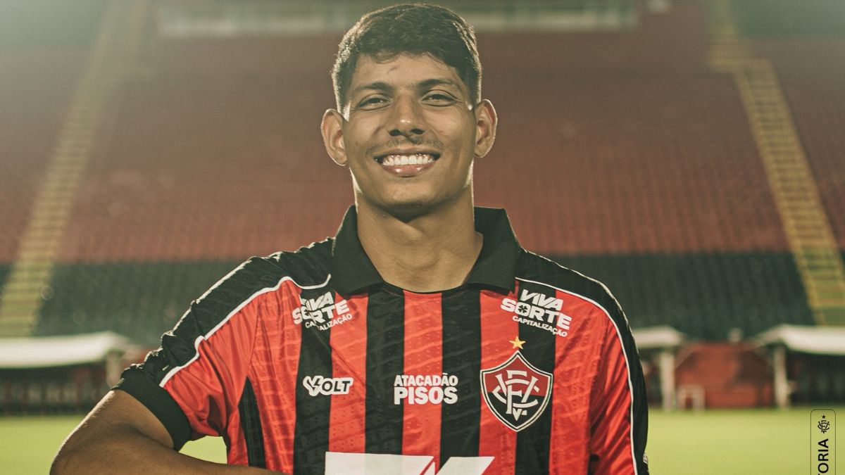 Vitória anuncia o volante Zé Vitor, da Portuguesa