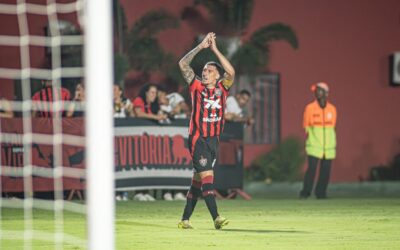 Com bonito gol de Baralhas, Vitória vence o Mirassol no Barradão pela Série A