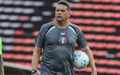 Com 1º jogo pelo Santa Cruz na Copa do Brasil, Claudinei perdeu apenas uma das últimas cinco estreias