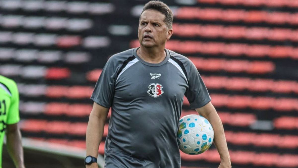 Com 1º jogo pelo Santa Cruz na Copa do Brasil, Claudinei perdeu apenas uma das últimas cinco estreias