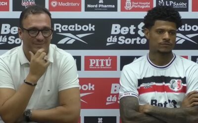 “Acredito que a gente vai ser muito feliz”, diz novo centroavante do Santa Cruz em apresentação