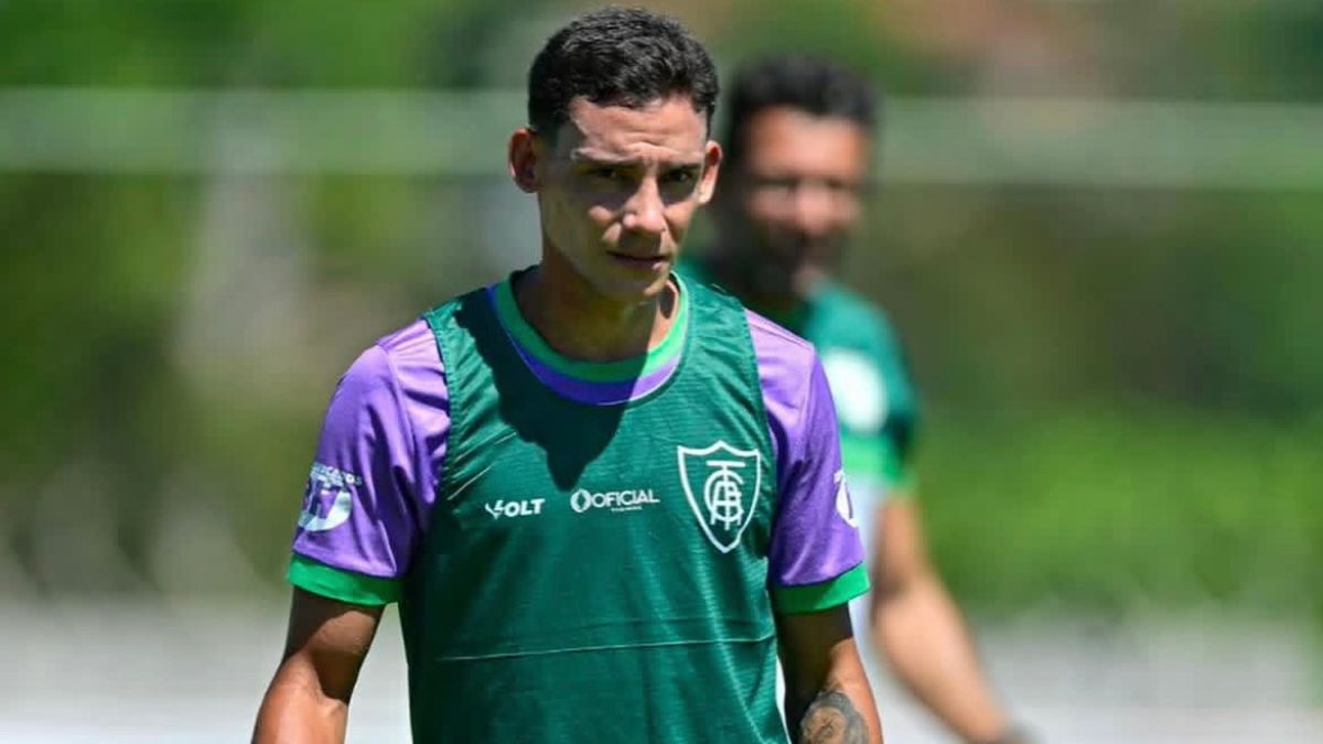 Santa Cruz tenta a contratação do atacante Everton Brito, que está no América-MG