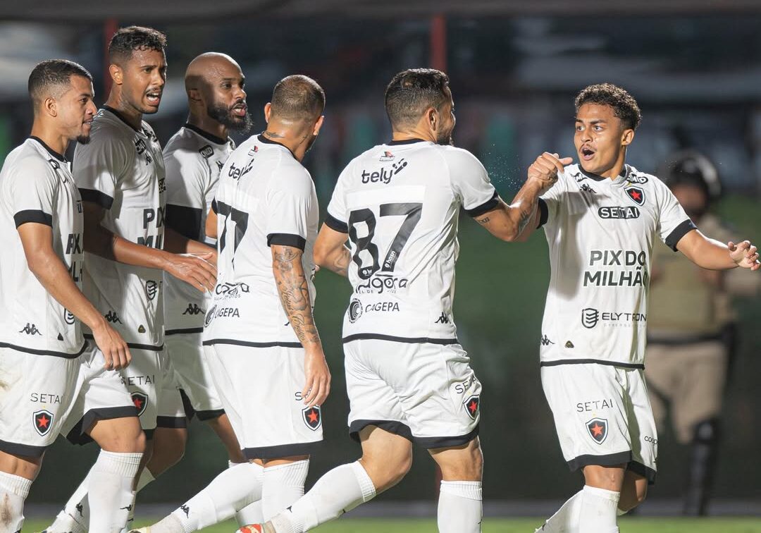 Vitória abre o placar, mas Botafogo-PB vira e vence na estreia da Copa do Nordeste