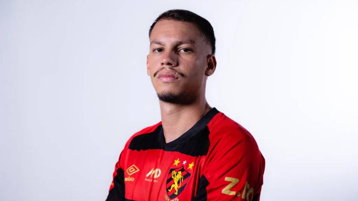 Sport anuncia contratação do zagueiro Zé Marcos, que pertence ao Vitória, até o fim de 2026