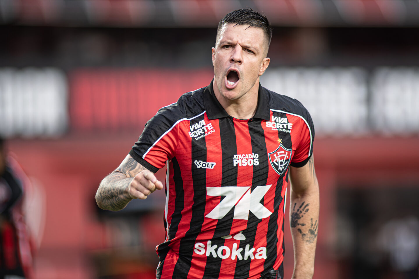 Renato Kayzer comemora seu gol - Foto: Victor Ferreira/EC Vitória