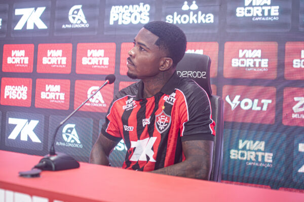 Cacá é o novo zagueiro do Vitória - Foto: Victor Ferreira/EC Vitória