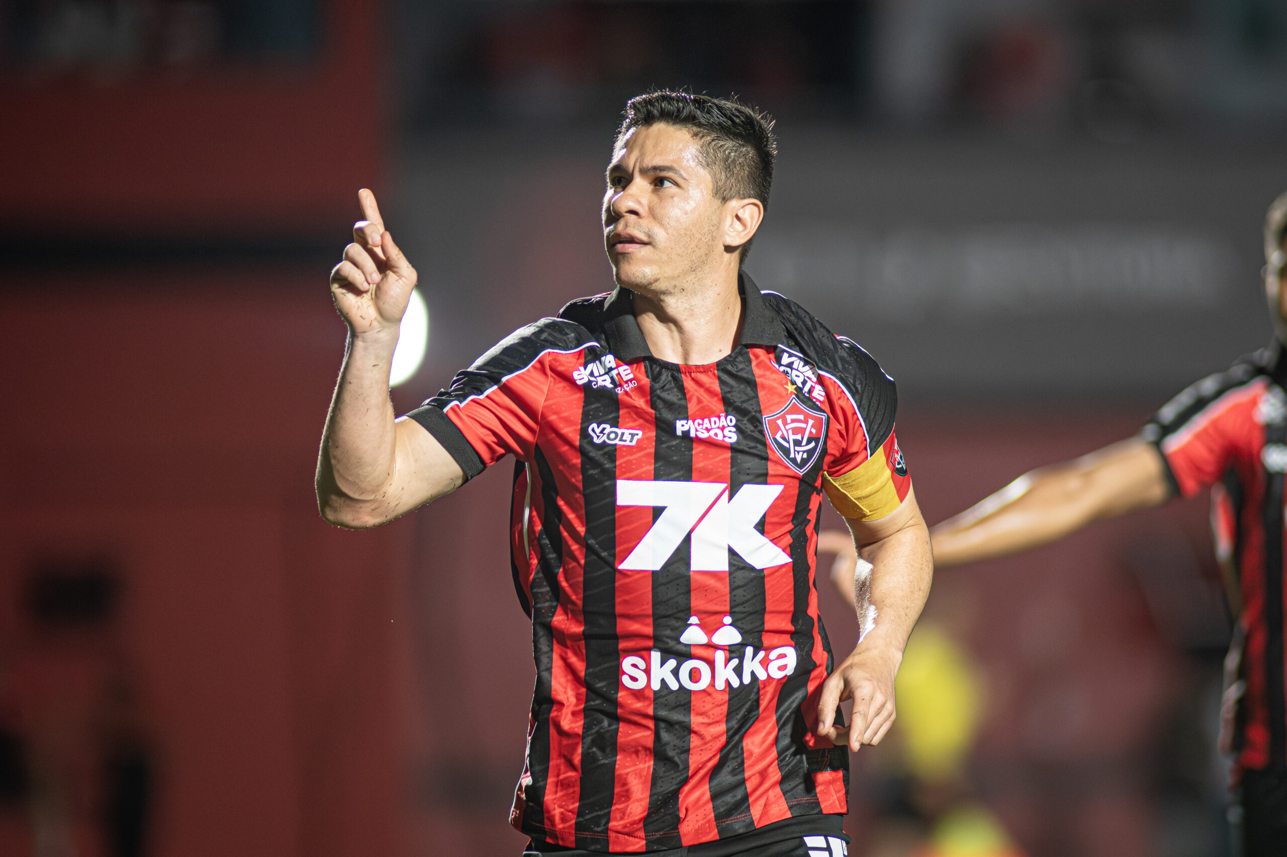 Vitória confirma saída do atacante Kike Saverio 2 Osvaldo comemora seu gol - Foto: Victor Ferreira/EC Vitória