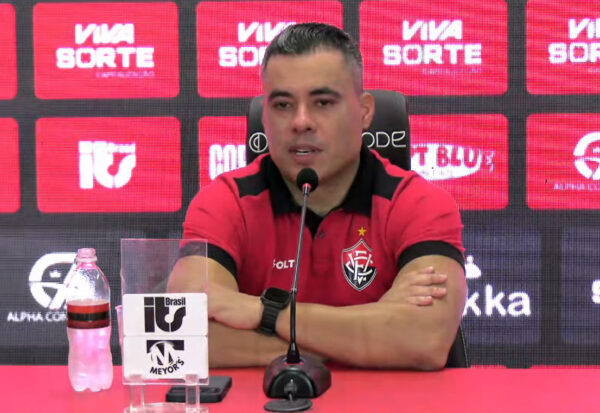 Jair Ventura em coletiva - Foto: Reprodução/TV Vitória