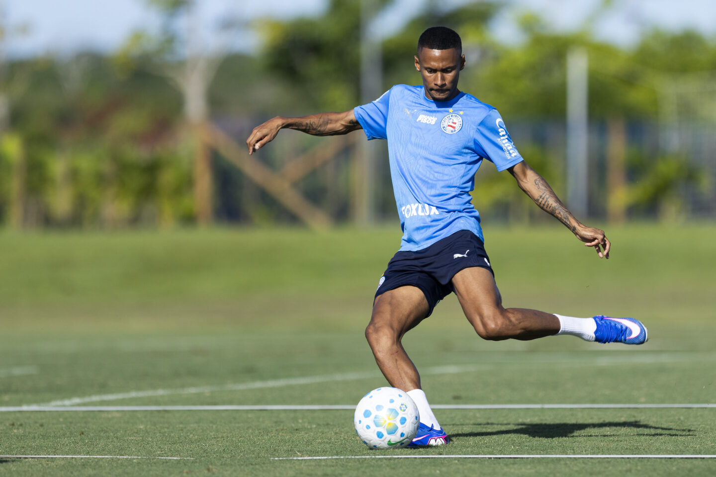 Ademir - Atacante - Bahia