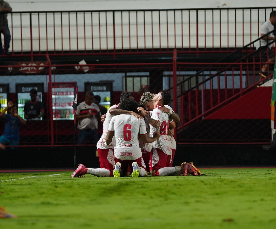 Náutico reage e vence o Atlético-GO de virada pela Série B