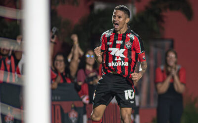 Erick, do Vitória, lidera ranking de participações em gols entre os pontas da Série A e retoma boa fase pelo clube