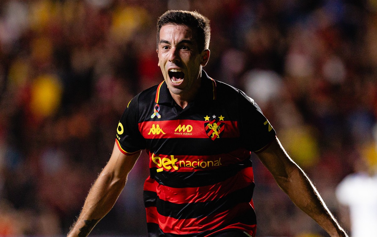 Técnico do Sport explica ausência de Carlos de Pena no time titular e projeta retorno de Augusto Pucci