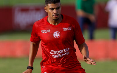 Técnico do Náutico confirma suspensão de Luiz Felipe, que está fora do próximo jogo, após briga com jovem da base