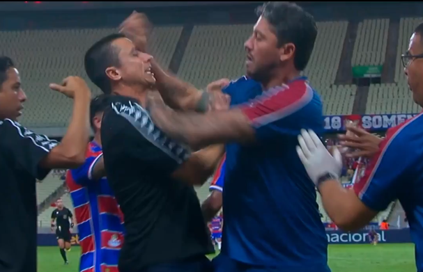 Carpini explica expulsão em jogo do Fortaleza: “Eu me defendi e a imagem está bem clara”