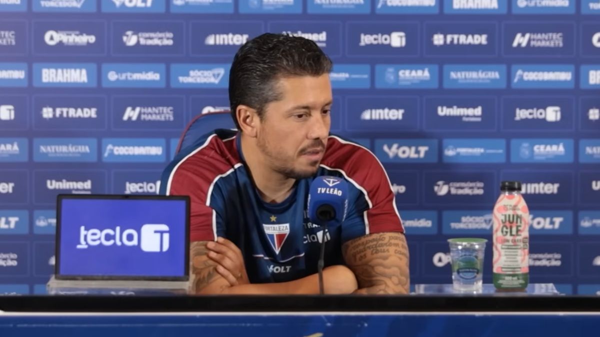 Carpini parte em defesa do elenco do Fortaleza após derrota no Clássico: “São esses que vão até o final”