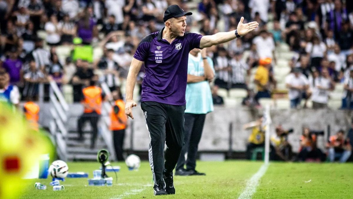 Mozart celebra campanha do Ceará no começo da Série B: “Fico feliz com o desempenho”