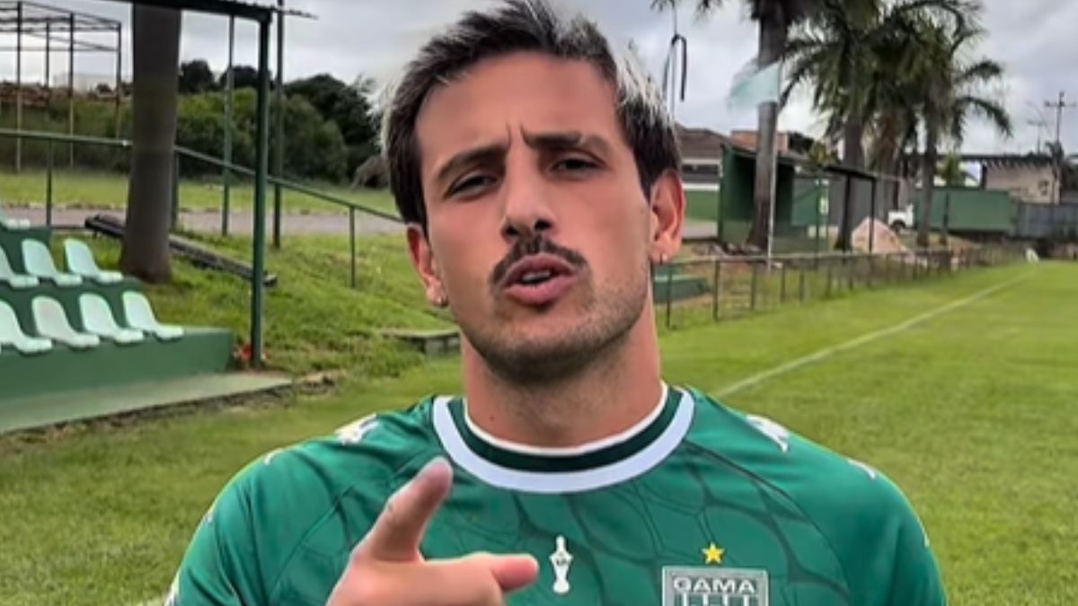 Gabriel Galhardo rescinde com o Santa Cruz e é anunciado pelo Gama; outros dois atletas deixam o clube 1 Gabriel Galhardo deixa o Santa Cruz e acerta com o Gama