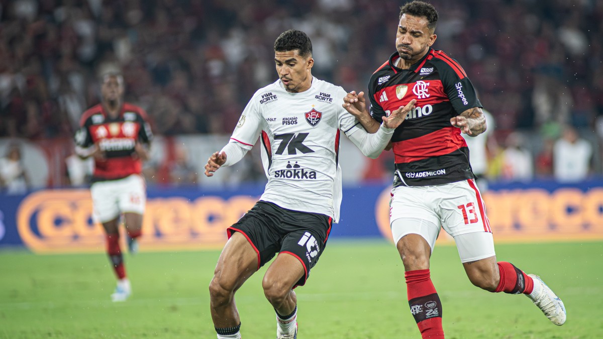 Vitória tenta segurar a pressão, mas é derrotado pelo Flamengo na Copa do Brasil