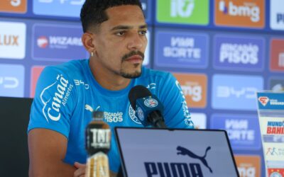 Gilberto comenta disputa pela titularidade do Bahia com Acevedo: “Vejo com naturalidade”