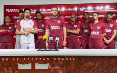 Elenco do CRB se pronuncia e nega divergência com o técnico Eduardo Barroca