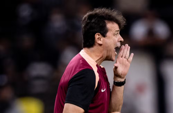 Fernando Diniz, treinador do Corinthians - Foto: Rodrigo Coca/Agência Corinthians