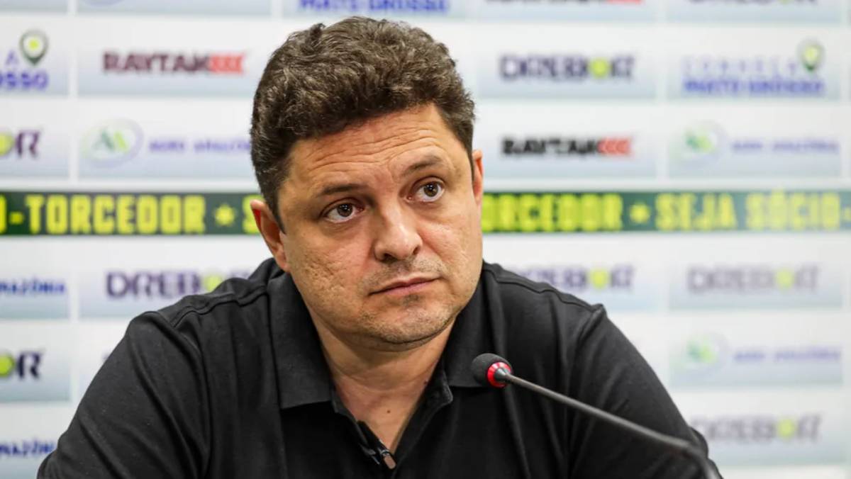 Após derrota para o Náutico, presidente do Cuiabá detona gramado dos Aflitos: “Campo horrível”