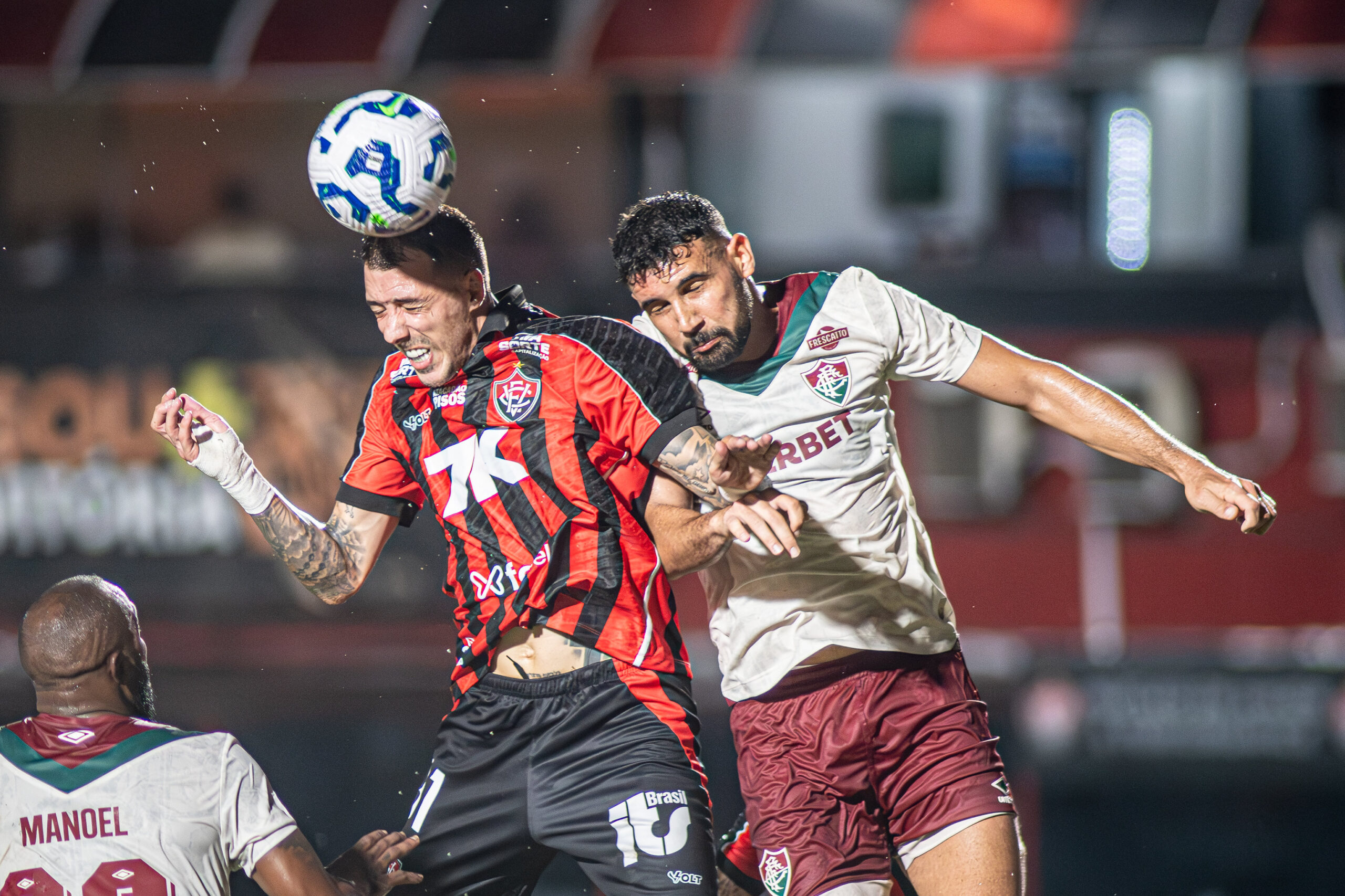 Vitória tem novos desfalques para encarar o Fluminense no Maracanã; confira a provável escalação