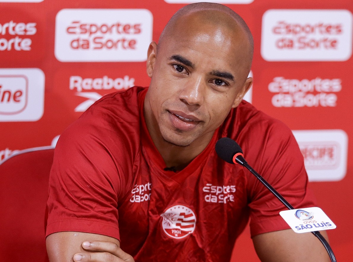 Reginaldo cita disputa por posição no Náutico e destaca necessidade de continuar pontuando na Série B