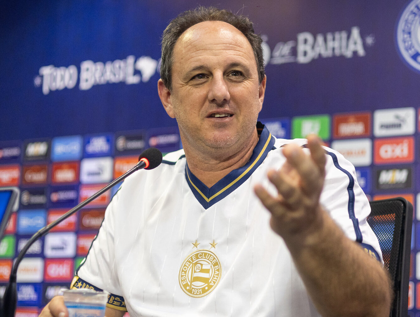 Ceni diz que Bahia mereceu o resultado contra o Botafogo e prega virada de chave para o segundo semestre na Série A