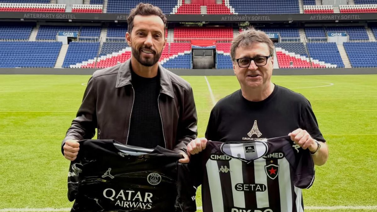 Ausente nos últimos três jogos do Botafogo-PB por lesão, Nenê participa de “jogo de lendas” do PSG 2 Nenê, do Botafogo-PB, participa de jogo de Lendas do PSG