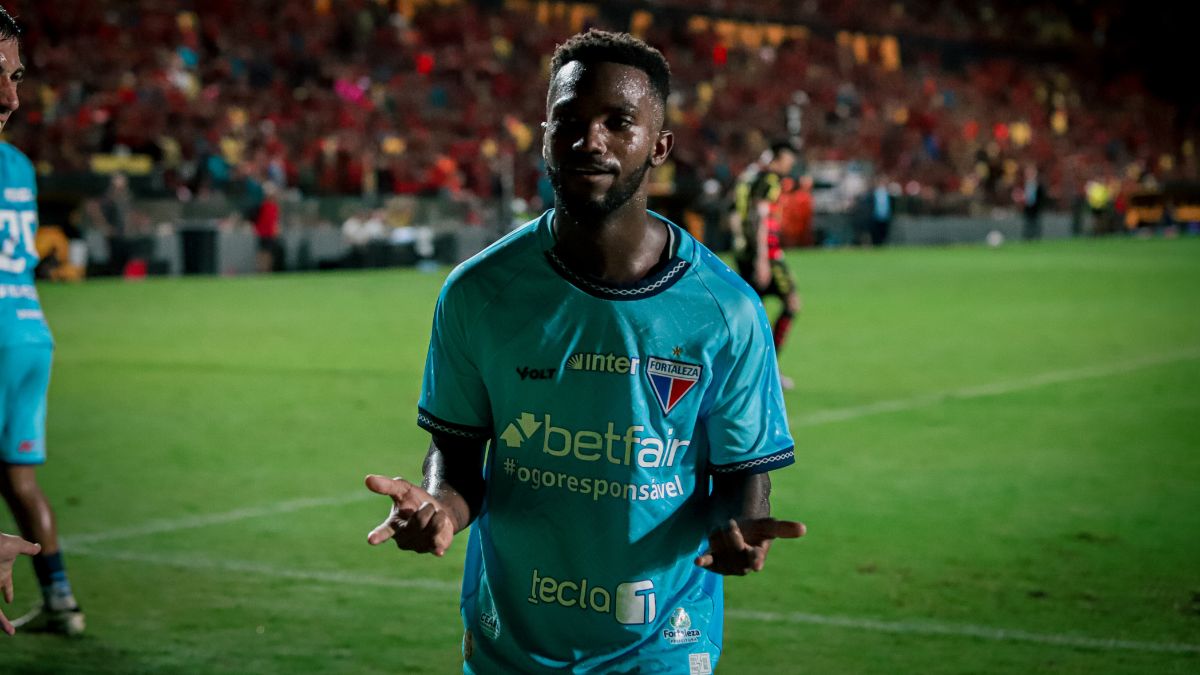 Suspenso, Vitinho desfalca Fortaleza contra a Ponte Preta, pela Série B