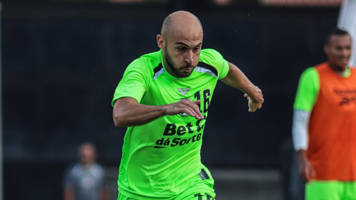 Lesionado, Régis desfalca o Santa Cruz contra o Guarani